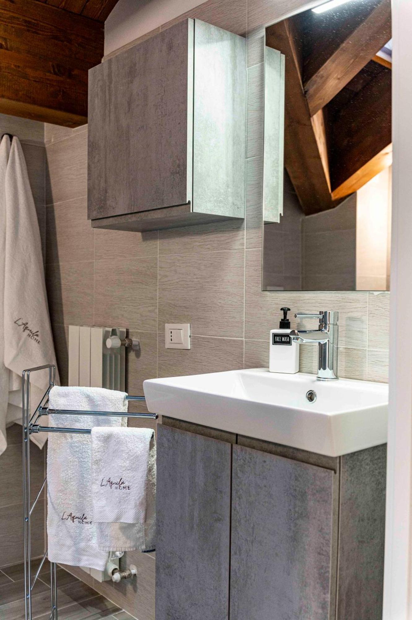 L'Aquila Home 'Il Comfort In 4 Camere' Eksteriør billede